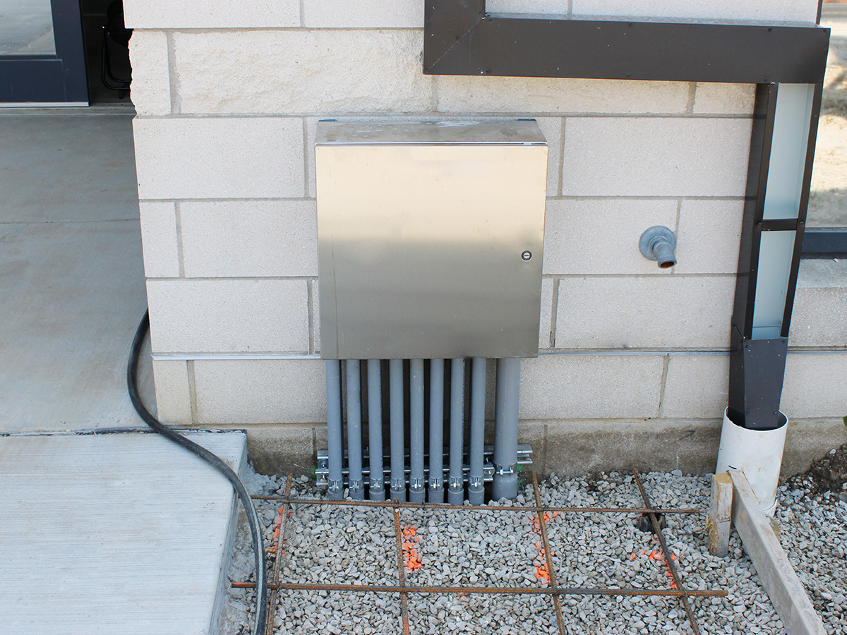 outdoor electrical box